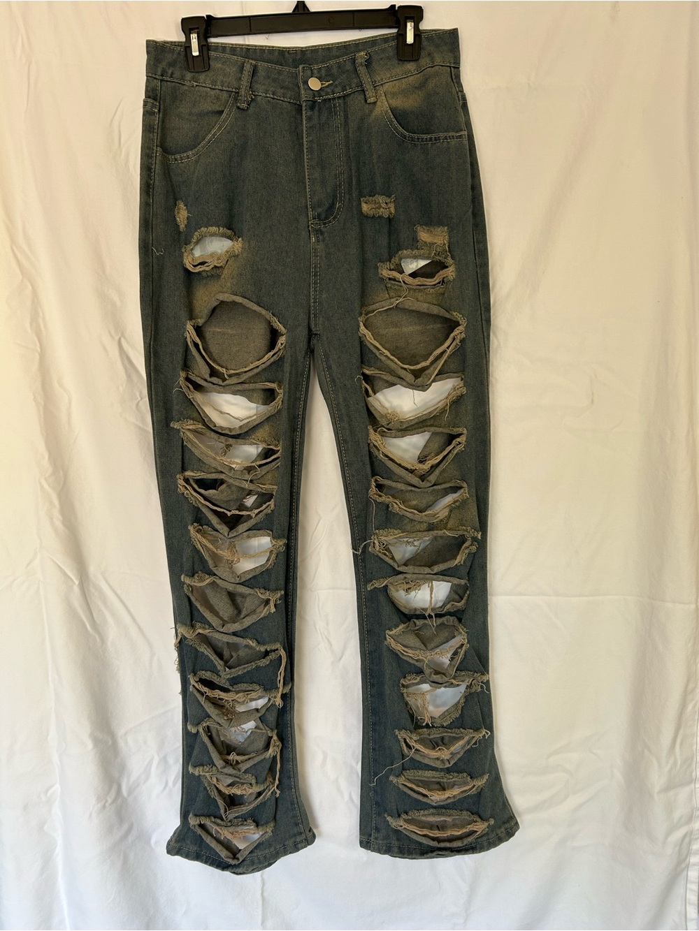 SHEIN Extreme Distressed Shredded Jeans – Size L